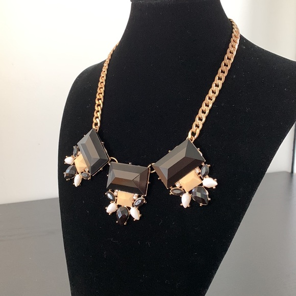 Charming Charlie statement necklace - Picture 5 of 7